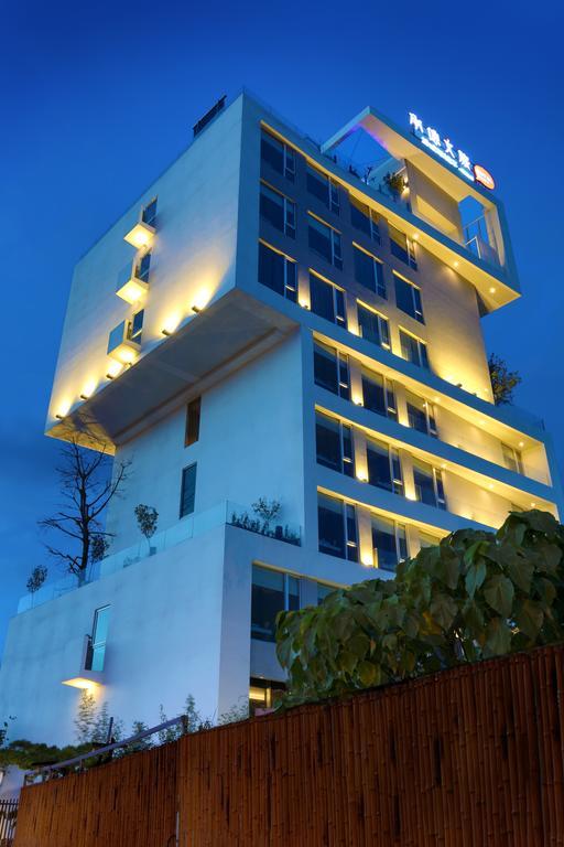 Hotel Day Plus Teascape Chiayi Buitenkant foto